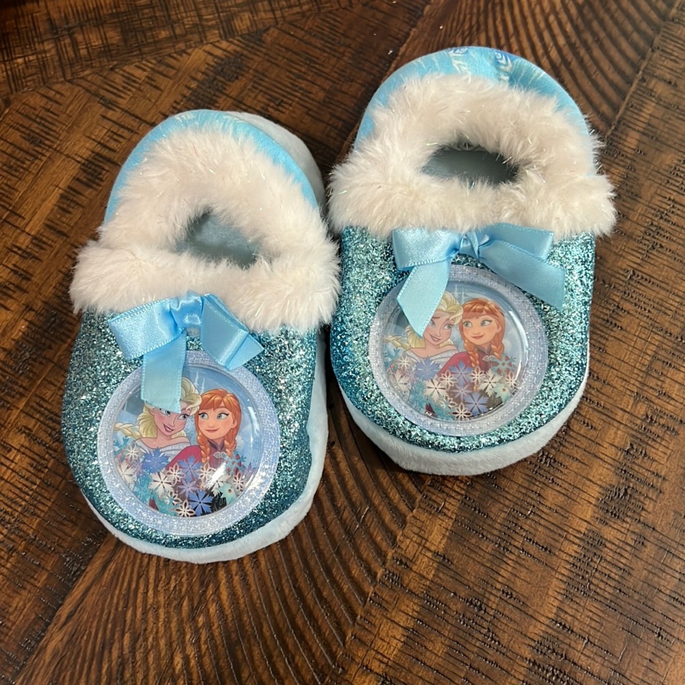 Frozen slippers size toddler 5-6